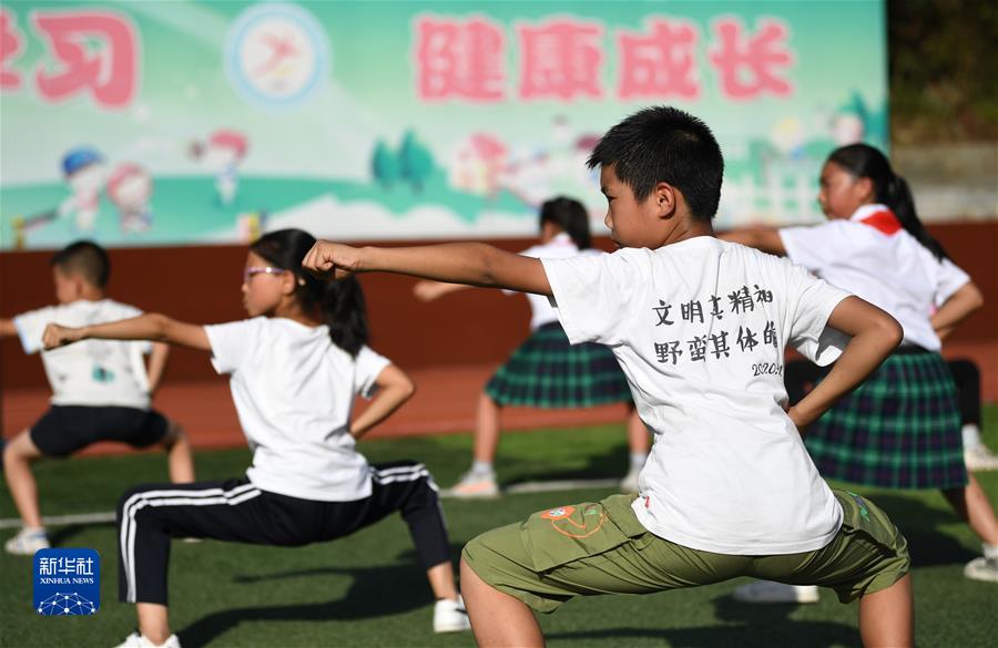 （新華全媒頭條·圖文互動）（14）書寫體育強國逐夢奮進新篇章——以習近平同志為核心的黨中央關(guān)心體育事業(yè)發(fā)展紀實