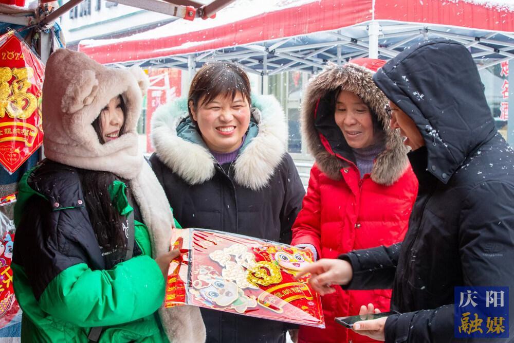 【攝影報道】趕年集，備年貨，歡天喜地過大年