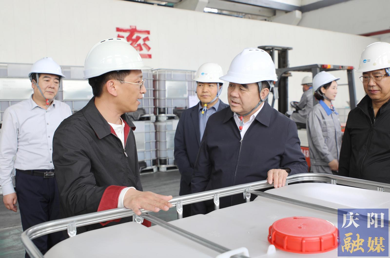 黃澤元在華池縣寧縣調研工業(yè)集中區(qū)建設發(fā)展情況時強調 強基礎優(yōu)服務提升園區(qū)發(fā)展能級 強招商聚集群積蓄經濟發(fā)展動能